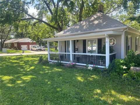 944 S 55th Street, Kansas City, KS 66106