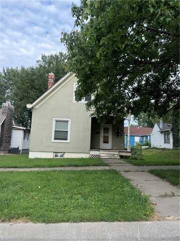 904 N 4th Street, Atchison, KS 66002