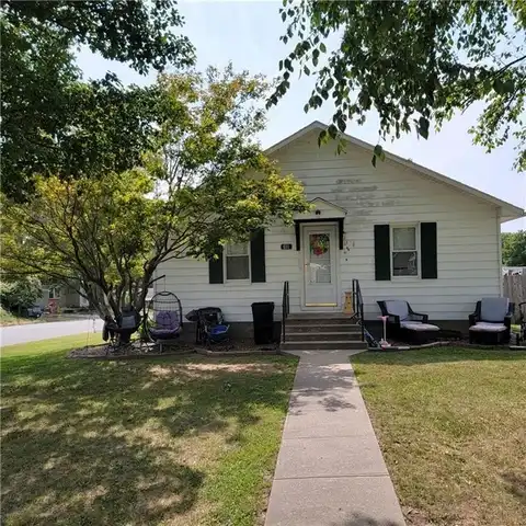 601 W 29th Street, Higginsville, MO 64037