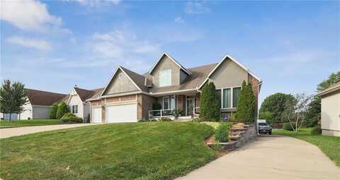 405 SW Seagull Street, Lees Summit, MO 64082