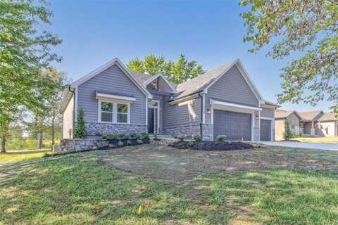 1520 Country Club Drive, Pleasant Hill, MO 64080