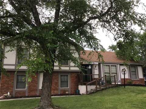 7910 N ANITA Drive, Kansas City, MO 64151