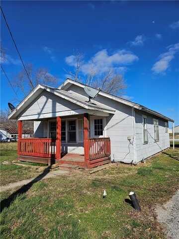 102 N Orange Street, Brunswick, MO 65236