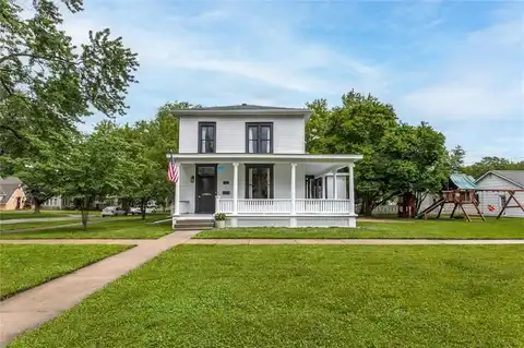 421 W 4th Street, Ottawa, KS 66067