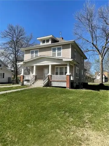 1016 S Cedar Street, Ottawa, KS 66067