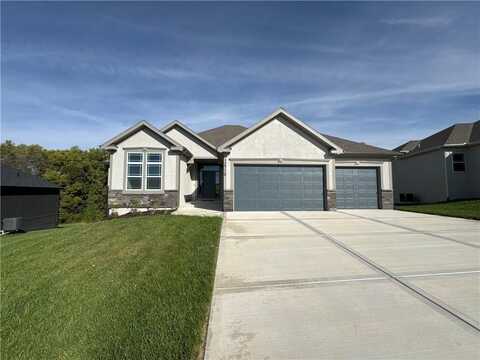 13503 NW TERRACE PARK Drive, Parkville, MO 64152