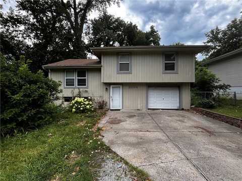 3504 NE Antioch Road, Kansas City, MO 64117