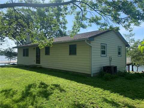 1648 Lake Viking Terrace, Gallatin, MO 64640