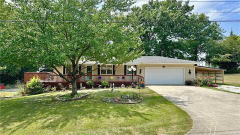 1925 Fisherman Road, Trenton, MO 64683