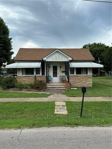 303 N Cayuga Street, Frontenac, KS 66763