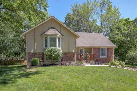 401 Dogwood Lane, Lees Summit, MO 64086