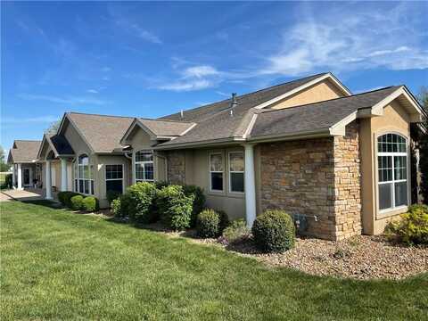 16433 Summit Ridge Road, Lexington, MO 64067