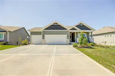 114 NW Grady Court, Lees Summit, MO 64081