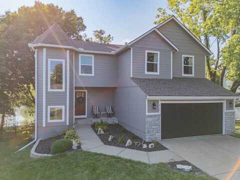 912 S 132nd Street, Bonner Springs, KS 66012