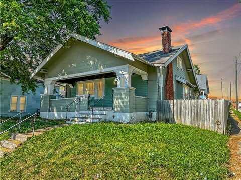 1013 McPherson Street, Trenton, MO 64683