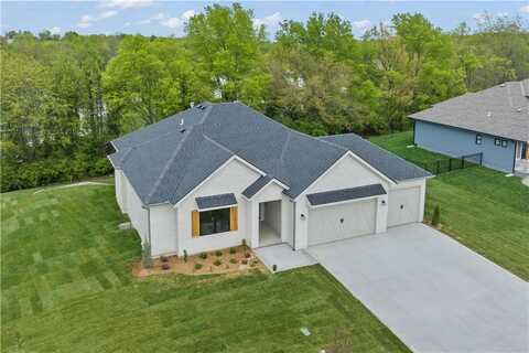 1816 NE Lashbrook Circle, Lees Summit, MO 64086