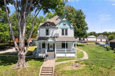 401 S Camden Street, Richmond, MO 64085