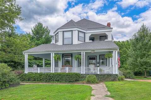 1328 Main Street, Parkville, MO 64152