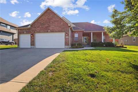 2126 NE Sparta Drive, Blue Springs, MO 64029