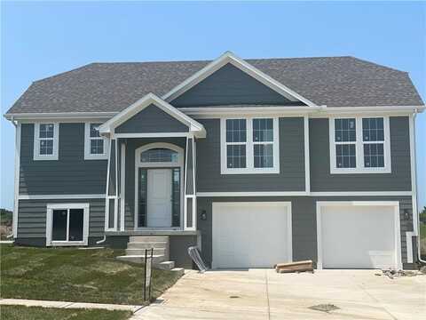 2108 SE Oak Ridge Drive, Oak Grove, MO 64075