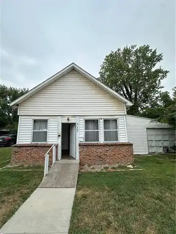 402 S Olive Street, Holden, MO 64093