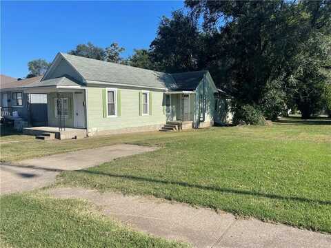 325 Kiowa Street, Leavenworth, KS 66048