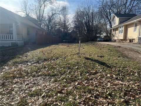 1425 E 79TH Street, Kansas City, MO 64131