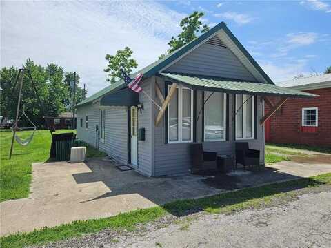 106 2nd Street, Uniontown, KS 66701