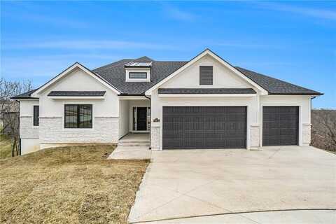 9871 Promenade Drive, Parkville, MO 64152