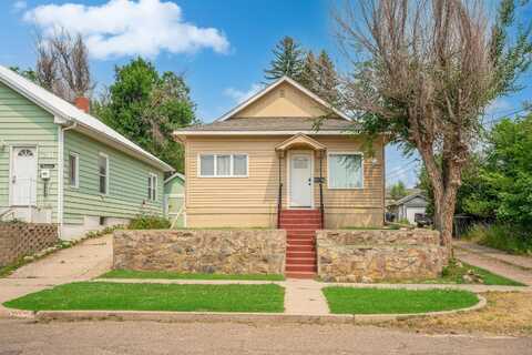 215 9 ST, Havre, MT 59501