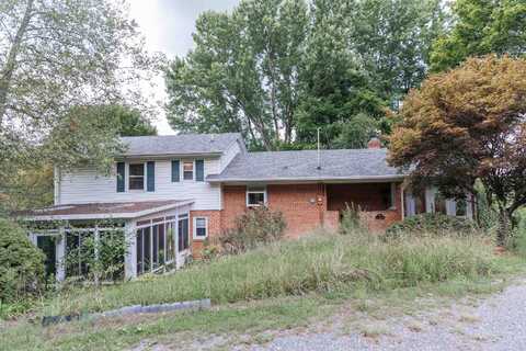 5922 BORDEN GRANT TRL, RAPHINE, VA 24472