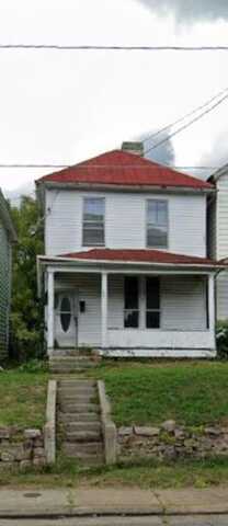 226 W RIDGEWAY ST, CLIFTON FORGE, VA 24422