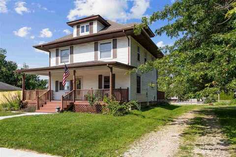 121 Grant Ave, Lowden, IA 52255