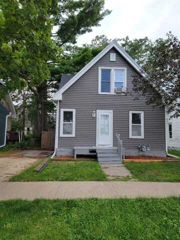 611 NE 17th, NE, CedarRapids, IA 52402