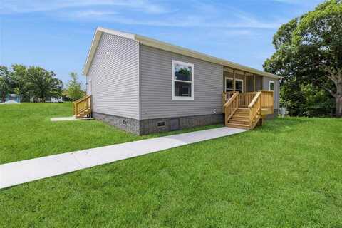 7368 NE Berwick Dr Unit 90, Ankeny, IA 50021