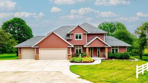 2488 Robbins Ct., Washington, IA 52353