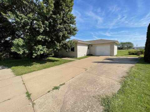 125 Prairie Ridge Ct, NorthLiberty, IA 52317