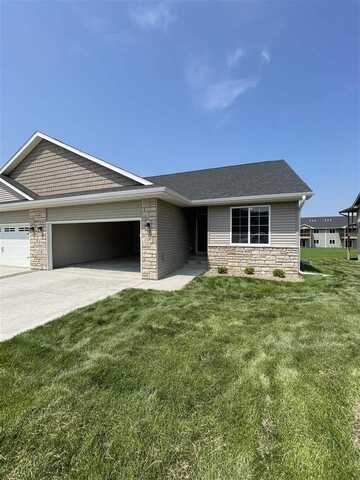 414 Elizabeth Ln, Tiffin, IA 52340