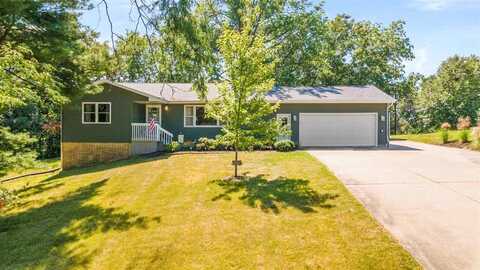 145 Green Meadows Drive, Washington, IA 52353