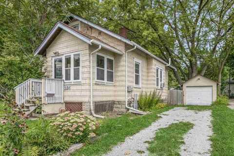 224 W Benton St, IowaCity, IA 52246