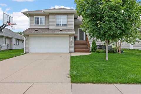 608 Randall, Solon, IA 52333