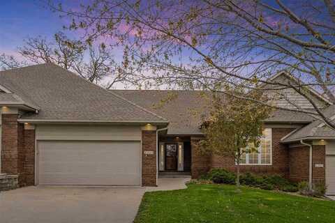 2269 E Grantview Dr, Coralville, IA 52241