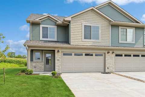 1002 Highland Trail, Solon, IA 52333