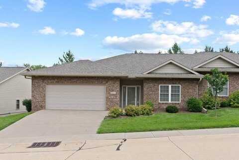 2243 Jessica Ln, Coralville, IA 52241