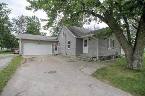 308 Water St, CenterPoint, IA 52213