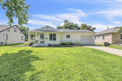 1645 Maplecrest Drive, Estherville, IA 51334