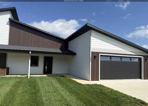 204 34th Avenue W, Spencer, IA 51301