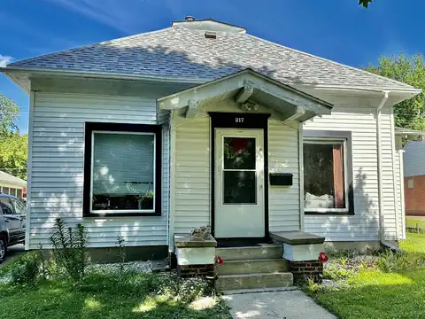 317 Ontario Street, Storm Lake, IA 50588