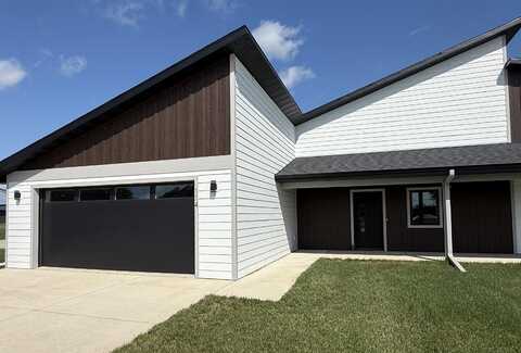 114 34th Avenue W, Spencer, IA 51301