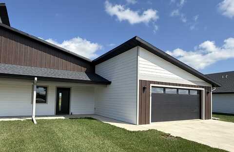 110 34th Avenue W, Spencer, IA 51301